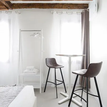 Dorsoduro Charme By Wonderful Italy شقة