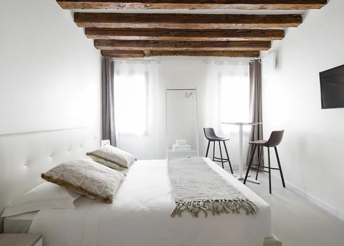 Lejlighed Dorsoduro Charme By Wonderful Italy *